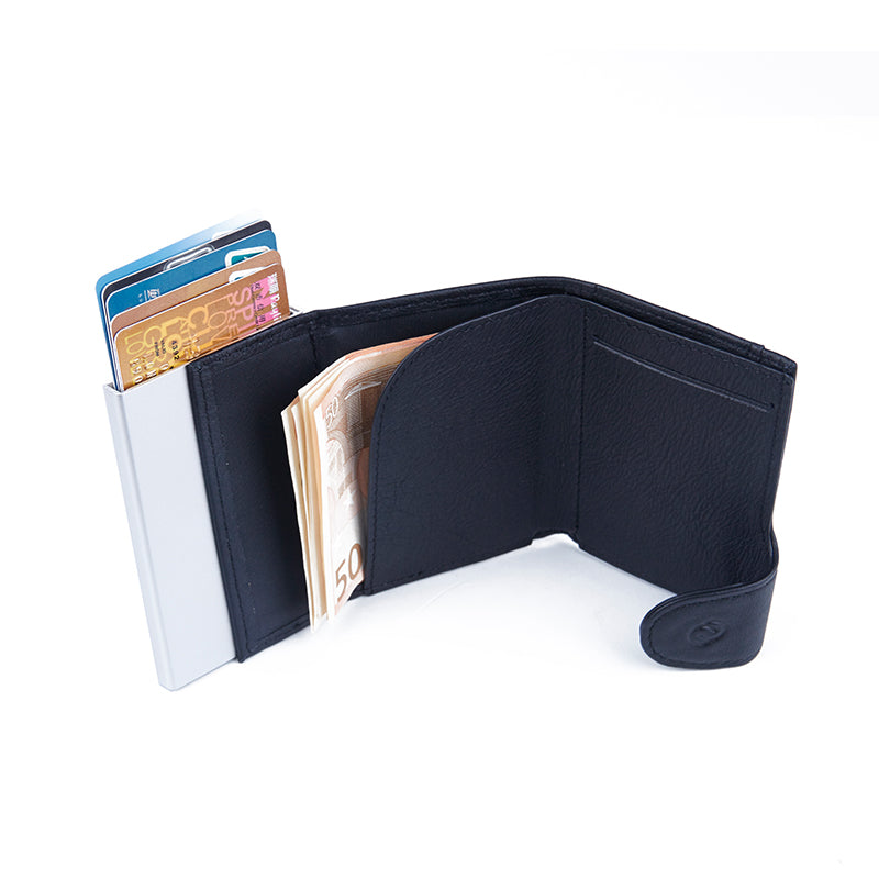 Single Credit Card Wallet/Cardholder with RFID protection
